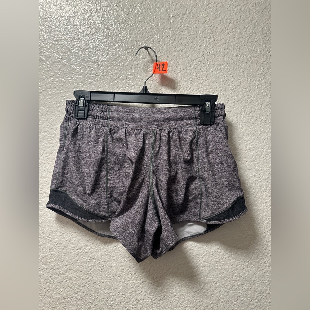 Lululemon hotty hot shorts size 6. A92